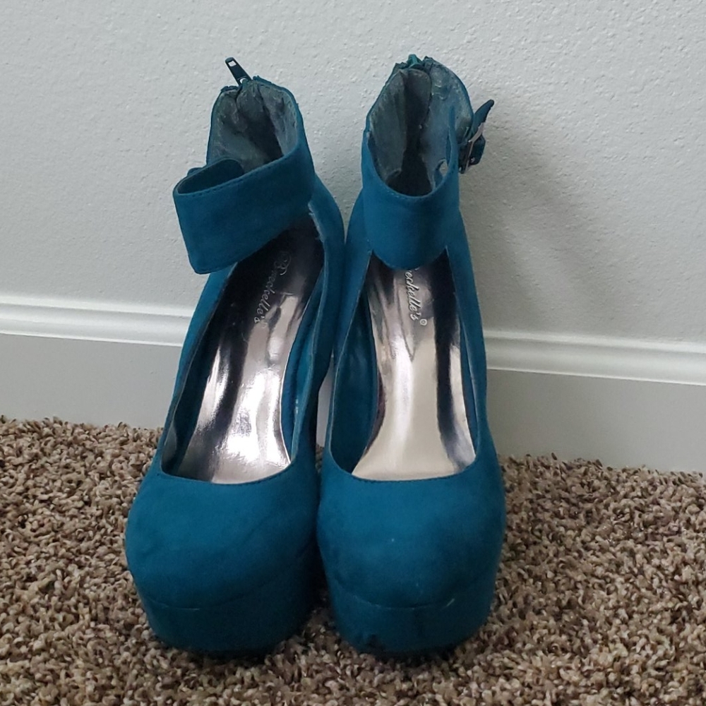 Breckelle's Teal Suede Wedge Heels